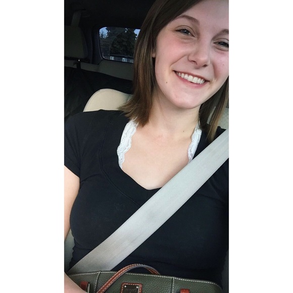 Meet your Posher, Genevieve - Picture 5 of 5